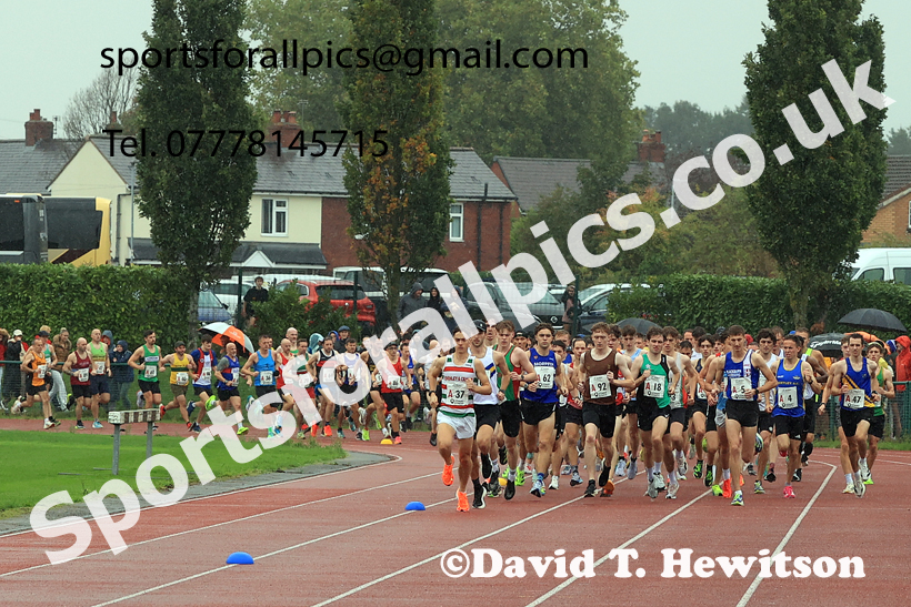Senior Mens 6 Stage 2025 Northern Athletics Autumn Road Relays, Leigh, Lancashire. Photo: David T. Hewitson/Sports for All Pics